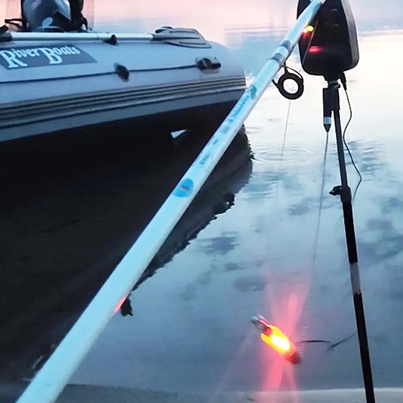 جهاز إنذار لصيد الكارب مع مؤشر - مراجعة Fishing Equipment Jet وسعره